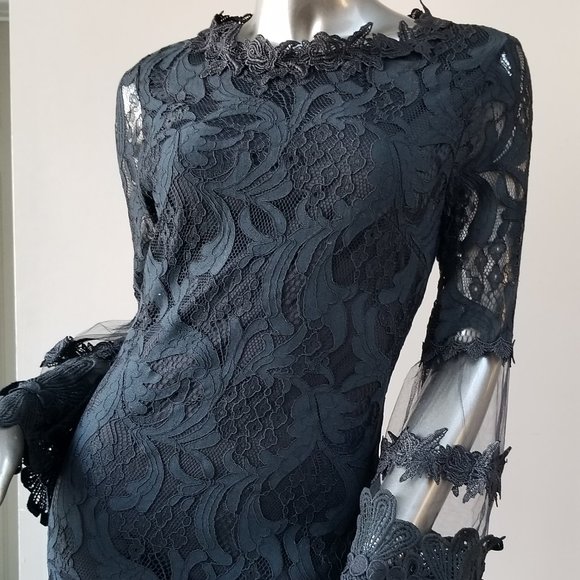 Black lace dress - Picture 2 of 5